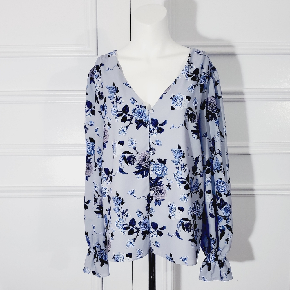 Contemporaine Par Simons- Button Down Boho Chic Loose Floral Poer Sleeved Blouse
